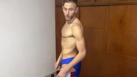 Snapshot of aquilesmade chatting on 12.14.24 Aquilesmade online show from 12.14.24