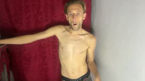 Snapshot of aquilesmade chatting on 10.08.25 Aquilesmade online show from 10.08.25