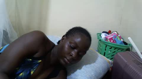 Snapshot of ara_bellah chatting on 03.08.25 ara bellah online show from 03.08.25