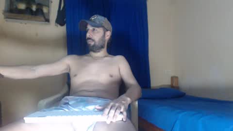Snapshot of arabebigcock chatting on 09.15.25 ARABE online show from 09.15.25