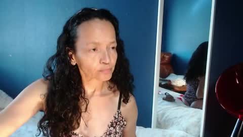 Nadia Cyel online show from 04.21.26