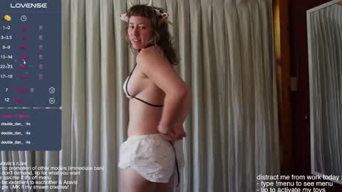 Snapshot of araviself chatting on 02.01.26 aravis online show from 02.01.26