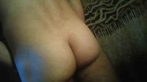 Snapshot of archkeinzas chatting on 12.04.25 olo online show from 12.04.25