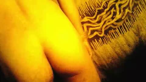 Snapshot of archkeinzas chatting on 12.21.25 olo online show from 12.21.25