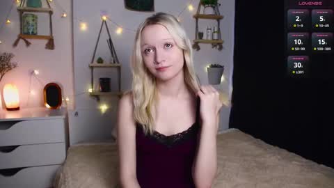 Snapshot of arcticaryder chatting on 10.02.25 Jenny online show from 10.02.25