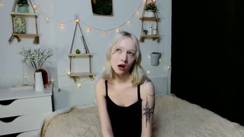 Snapshot of arcticaryder chatting on 11.07.25 Jenny online show from 11.07.25