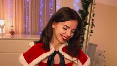 My name is Kelly online show from 12.22.24