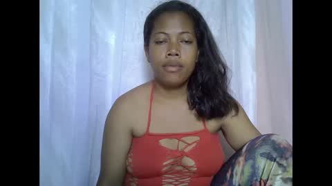 Snapshot of arellah chatting on 02.10.25 arellah online show from 02.10.25