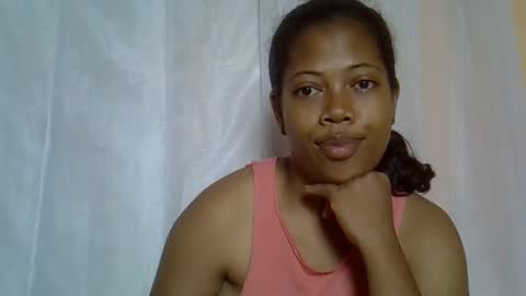 Snapshot of arellah chatting on 02.20.25 arellah online show from 02.20.25