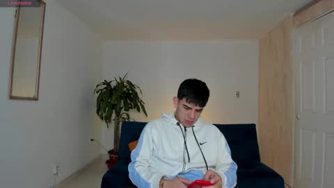 Ares online show from 10.10.25