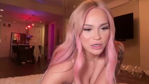 Ari  online show from 07.10.26