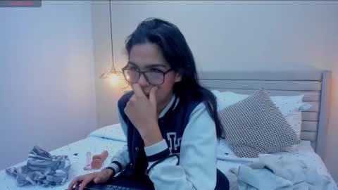  Ara  online show from 12.02.25