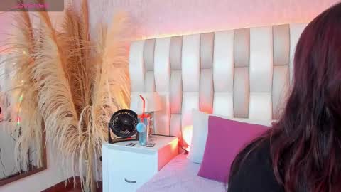 ari_lynn_ online show from 01.13.26