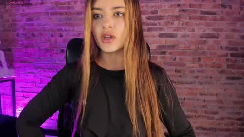 Ari online show from 01.24.25