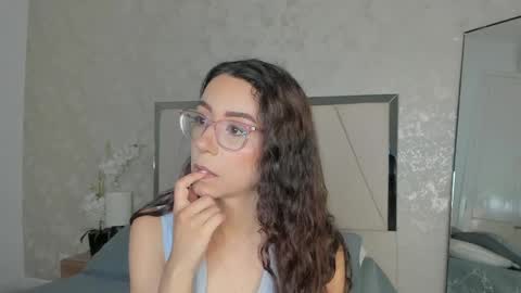 Ari Wilde online show from 04.07.26