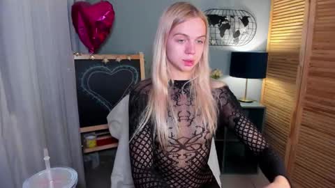 Snapshot of aria69stars chatting on 09.21.25 aria69stars online show from 09.21.25