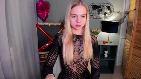 Snapshot of aria69stars chatting on 10.26.25 aria69stars online show from 10.26.25