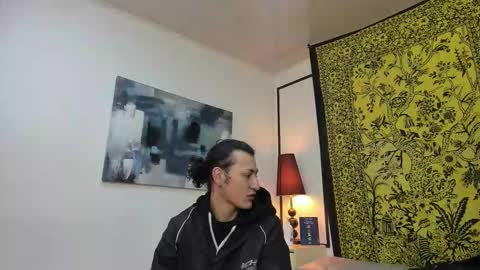 aria y orien  online show from 10.09.25