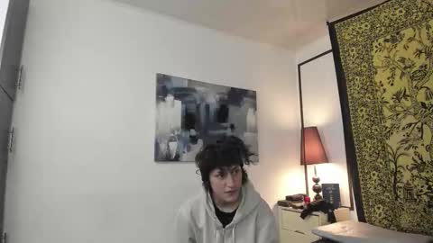 aria y orien  online show from 10.27.25