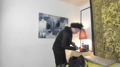 aria y orien  online show from 11.18.25