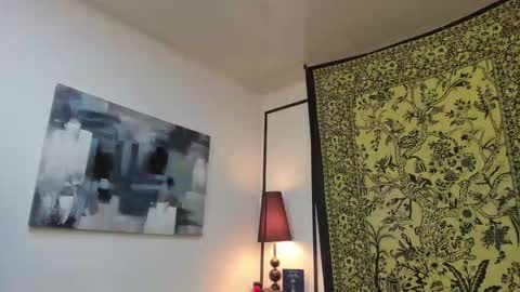 aria y orien  online show from 11.24.25