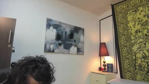 aria y orien  online show from 12.14.25