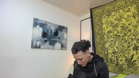 aria y orien  online show from 12.20.25