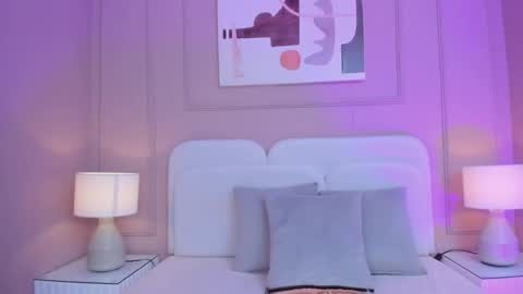 Aria  online show from 09.17.25