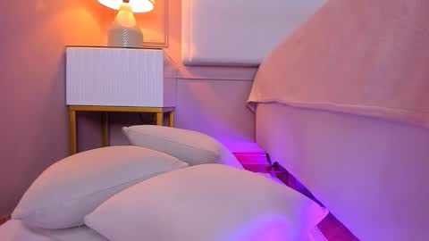 Aria  online show from 01.14.26