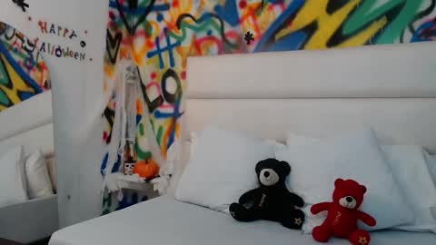 aria online show from 10.17.25