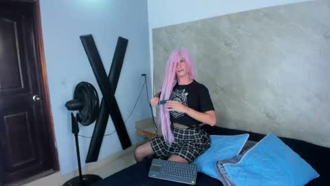 Snapshot of aria_skyee chatting on 04.24.26 aria_skyee online show from 04.24.26