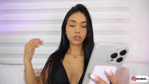 Snapshot of ariadna5 chatting on 09.25.25 ARIADNA online show from 09.25.25