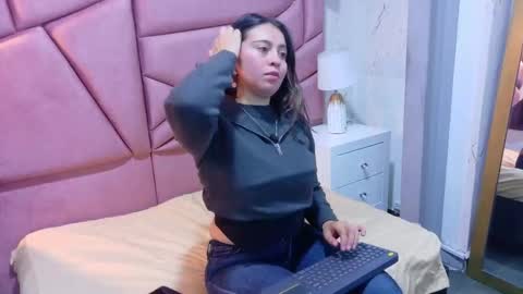 Ariadna online show from 02.16.26
