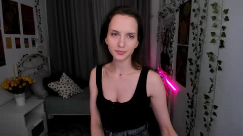 Snapshot of ariadna_s chatting on 12.08.24 Ariadna online show from 12.08.24