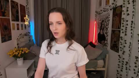 Snapshot of ariadna_s chatting on 09.12.25 Ariadna online show from 09.12.25