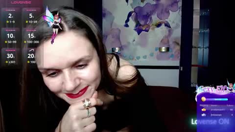 AriaGray online show from 12.19.25