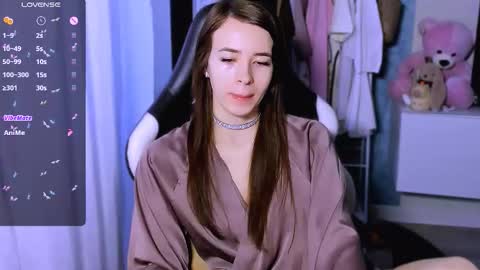 Ari online show from 09.23.25