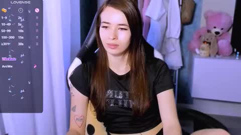 Ari online show from 09.26.25