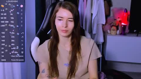 Ari online show from 10.17.25