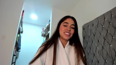 Aria Montgomery online show from 12.20.24