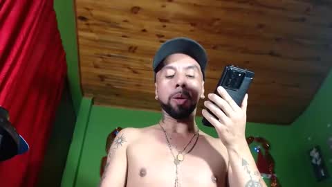 Snapshot of arian_pervert chatting on 12.30.24 arian pervert online show from 12.30.24
