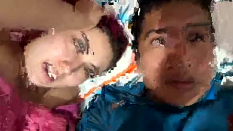 Snapshot of ariana252525 chatting on 12.17.24 Ari y Will online show from 12.17.24