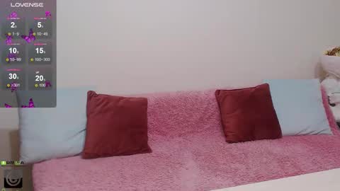 Snapshot of ariana_addams2 chatting on 10.27.25 ariana_addams2 online show from 10.27.25