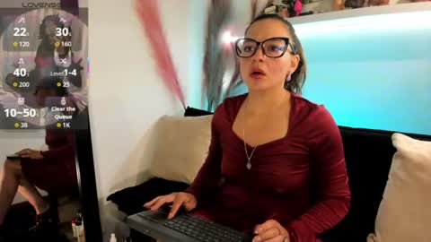 Snapshot of ariana_blonde_ chatting on 07.28.26 Ariana blonde online show from 07.28.26