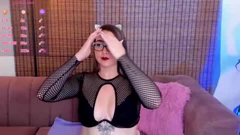 Ariana Cruz online show from 12.10.24