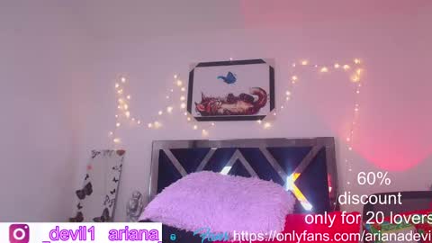 Snapshot of ariana_devil1 chatting on 02.19.25 ariana devil online show from 02.19.25