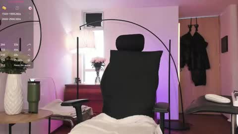 DaniAri - dimension X at night NY time online show from 01.10.26