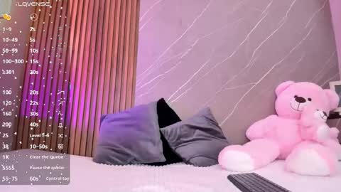 Ariana online show from 10.15.25