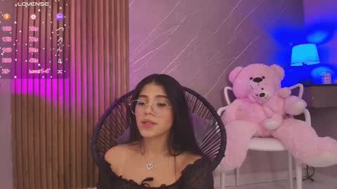 Snapshot of ariana_jhonson11 chatting on 03.27.26 Ariana online show from 03.27.26
