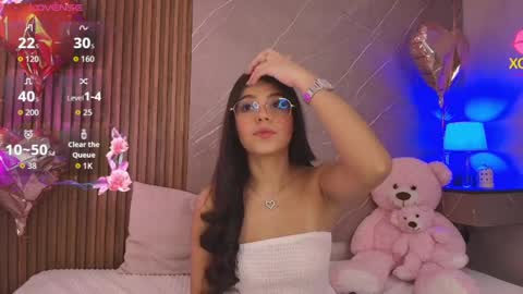 Snapshot of ariana_jhonson11 chatting on 04.11.26 Ariana online show from 04.11.26